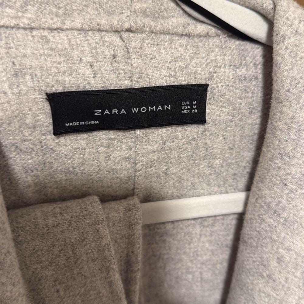 Zara Light Gray Women's Coat Size M LIKE NEW! - Picture 2 of 4